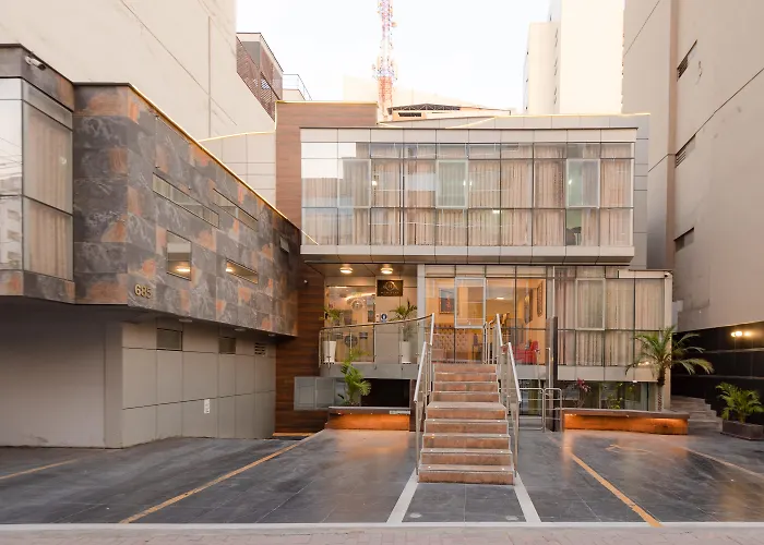 Hotel Ayenda Montreal Miraflores