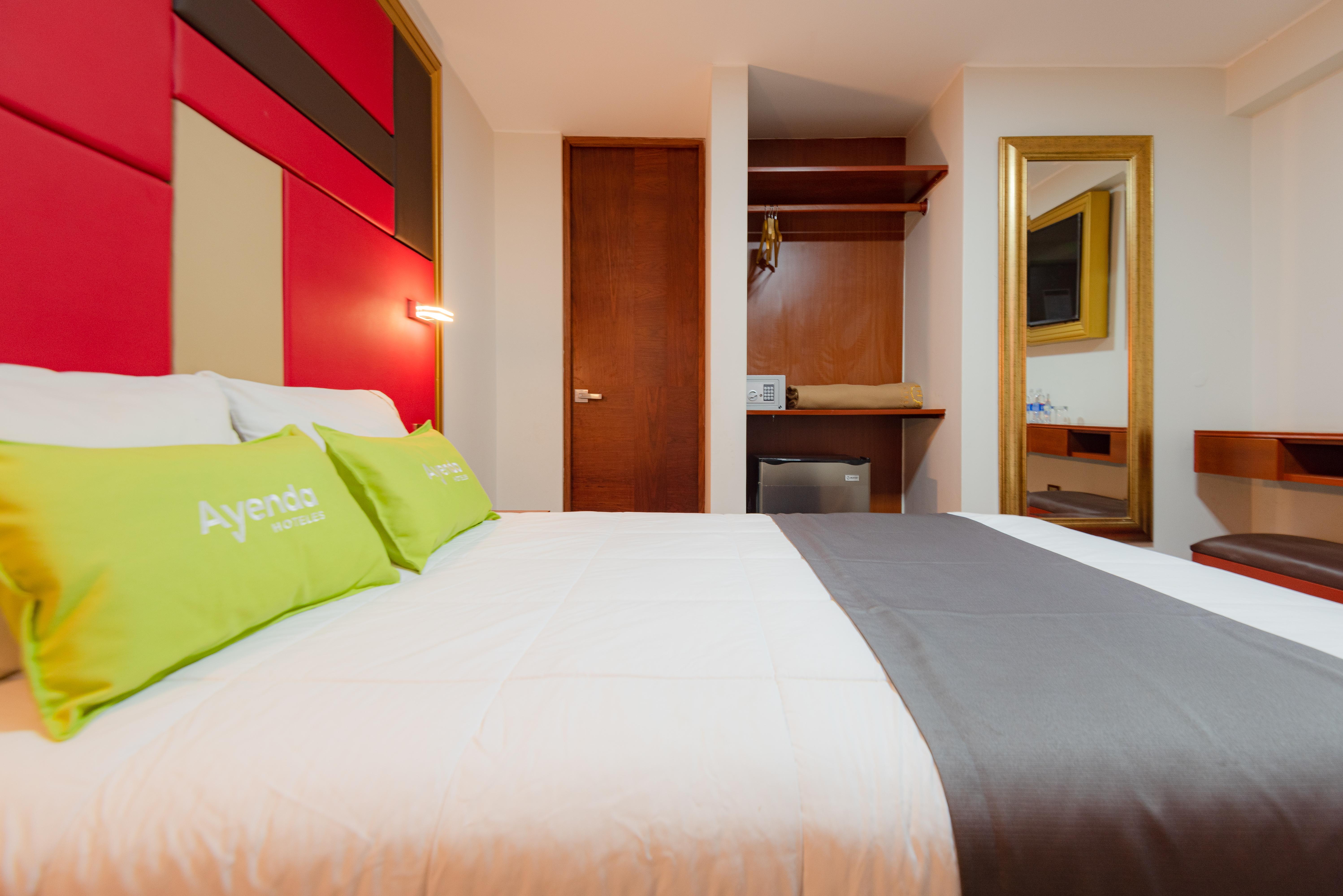 Hotel Ayenda Montreal Miraflores 3*