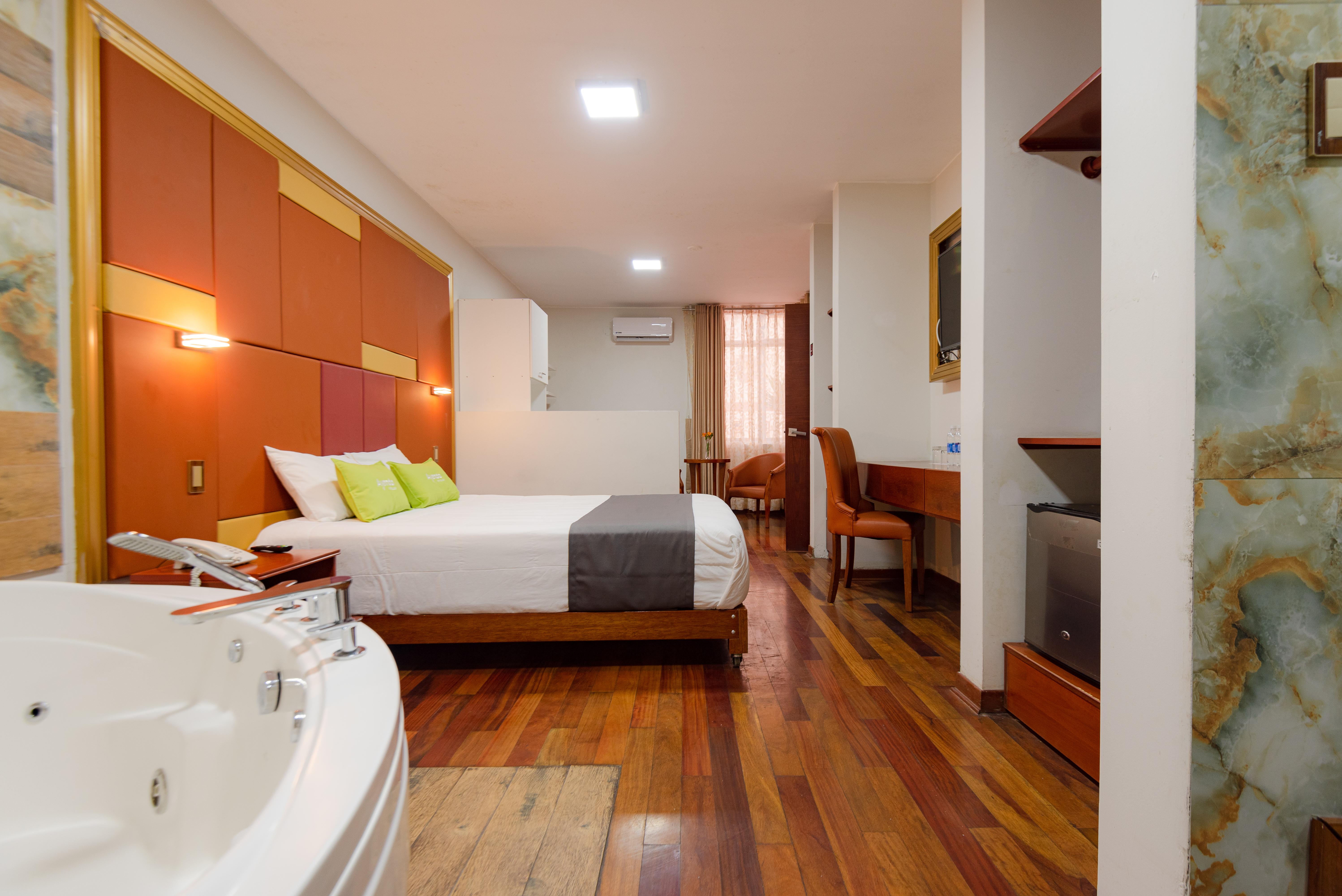 Ayenda Montreal Miraflores 3*