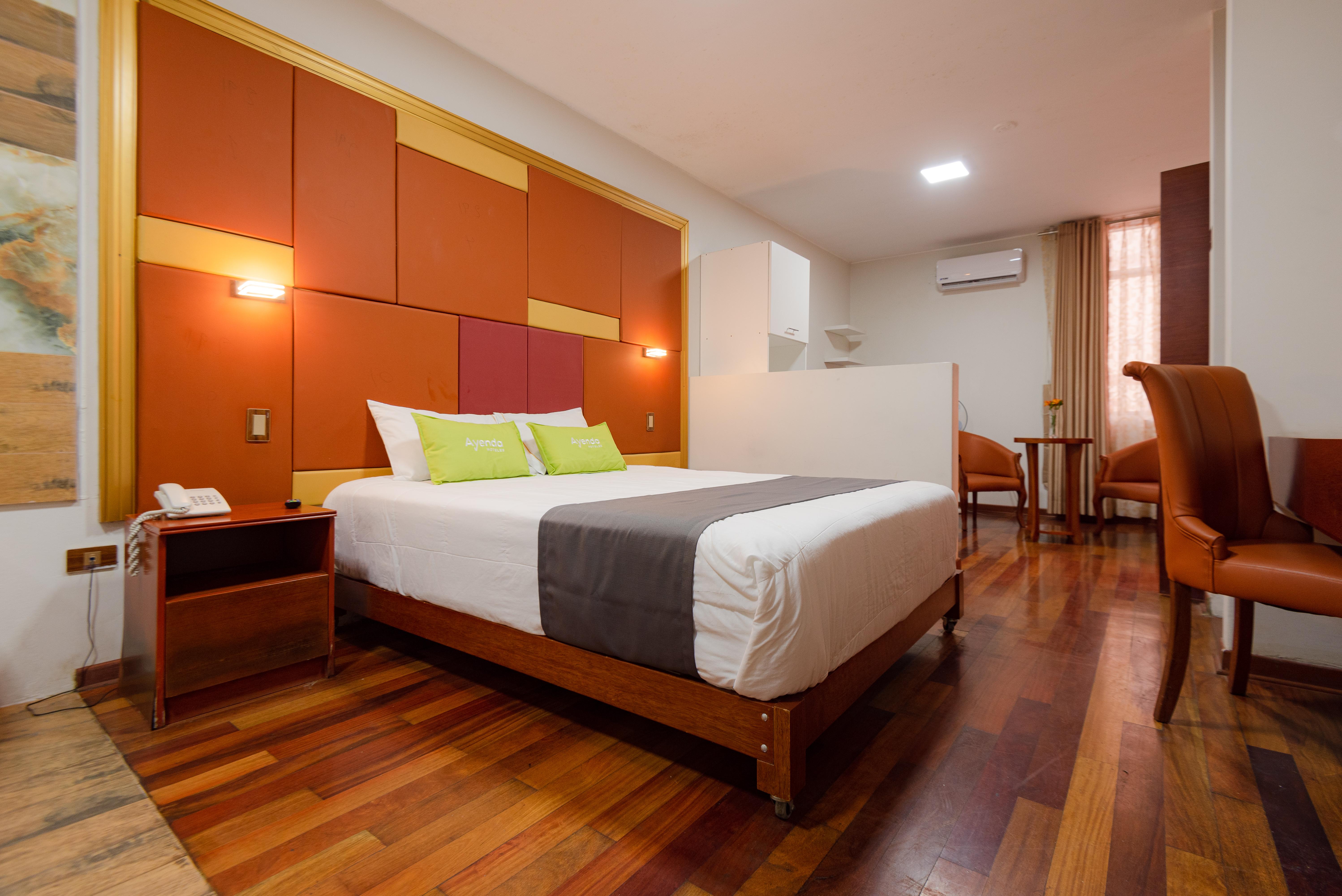 Ayenda Montreal Miraflores Hotel 3*