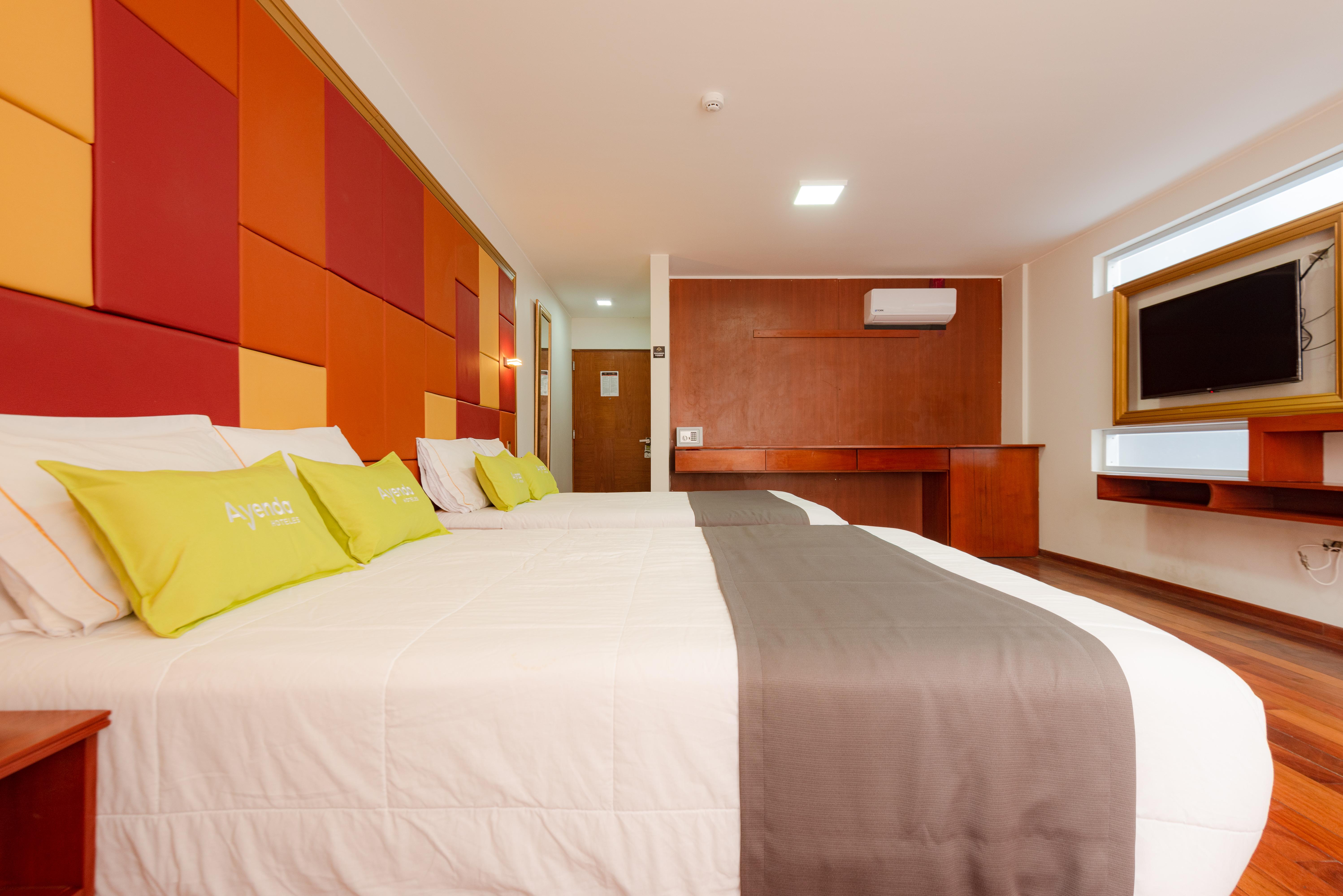 Hotel Ayenda Montreal Miraflores 3*